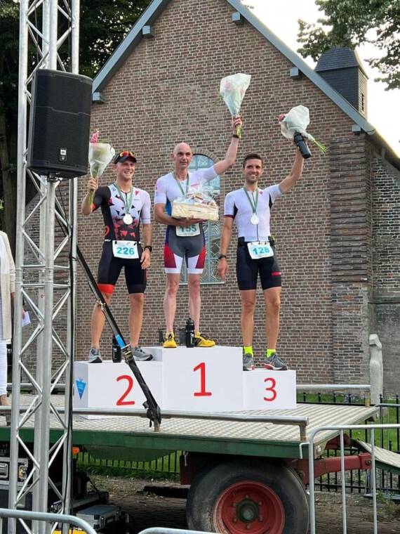 Geweldige prestaties E.O.Z.C. leden tijdens triathlon Het Groene Woud